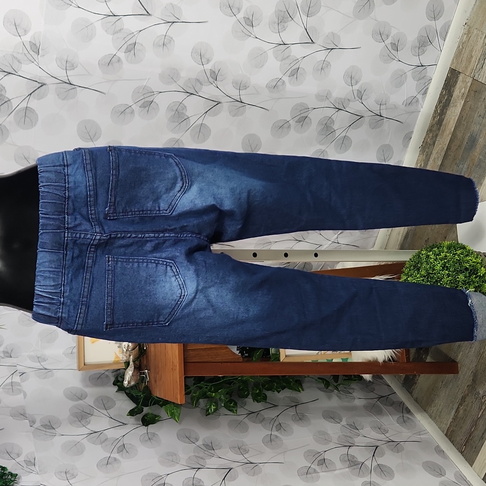 Skinny Ripped Pull-on Jeans - Picture 8 of 9